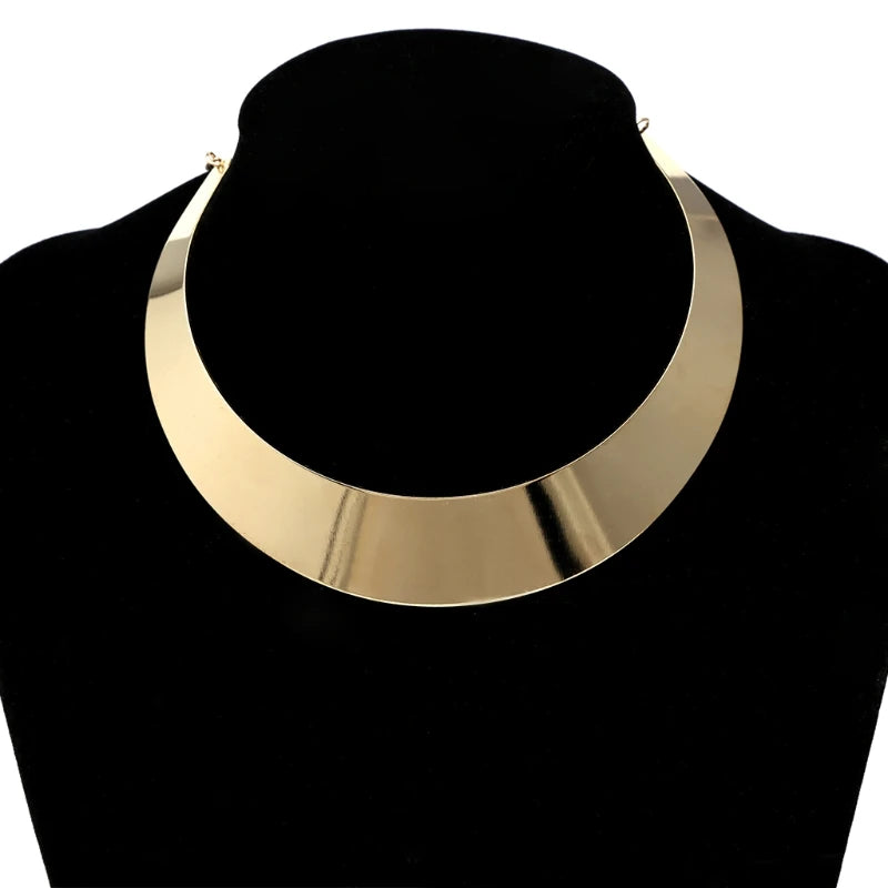 Fashion Plated Golden Silver Vintage Torque Necklace Unique Metal Alloy Choker