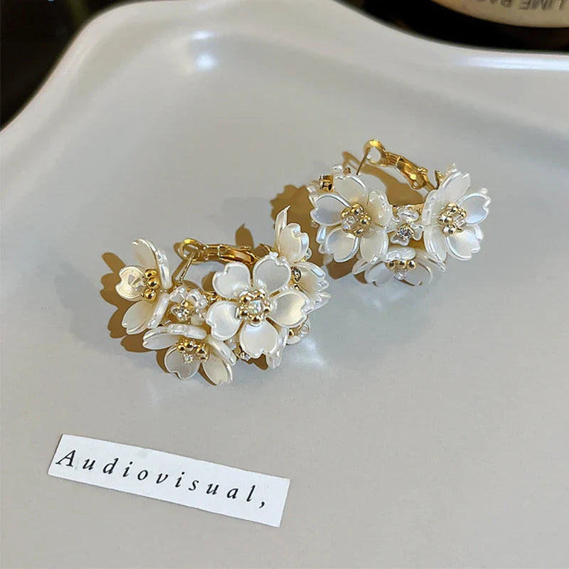 White Shell Flower Pearl Stud Earrings For Women Ball Double Side Elegant Earrings set Exquisite Vintage Fashion Jewelry-Dollar Bargains Online Shopping Australia