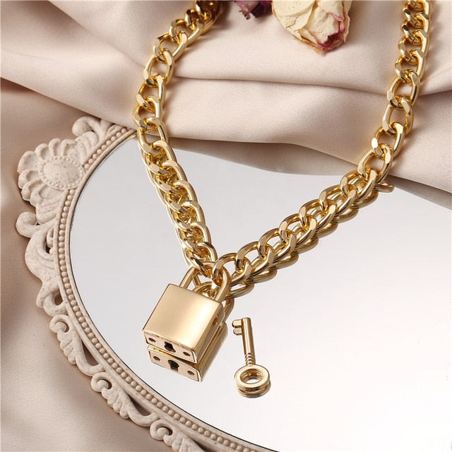 17KM Gothtic Gold Lock Chunky Chain Necklace For Women Men Big Chain Unlockable Lock Key Pendant Necklaces Exaggerated Jewelry
