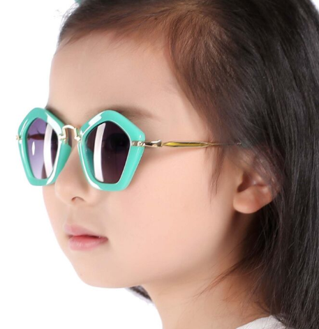 Mecol Kids Sunglasses Children Boys Girls Sun Glasses Child Plastic Frame Rivet Colorful Goggles SHADES Eyewear UV400 M064