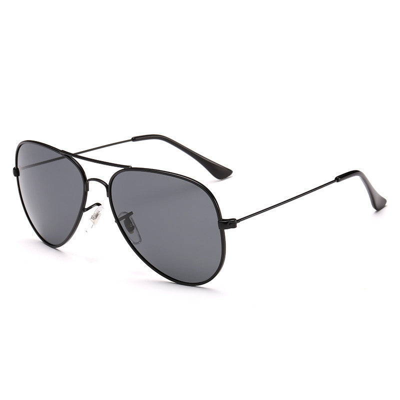 25 Best Sunglasses Brands for Men in 2023: Oliver Peoples, Ray-Ban, Persol,  and More