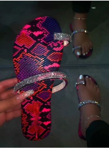Glitter Slippers Women Summer Sandals Fashion Bling Female Candy Color Flip Flops Beach Diamond Flat Shoes Outdoor Sandals